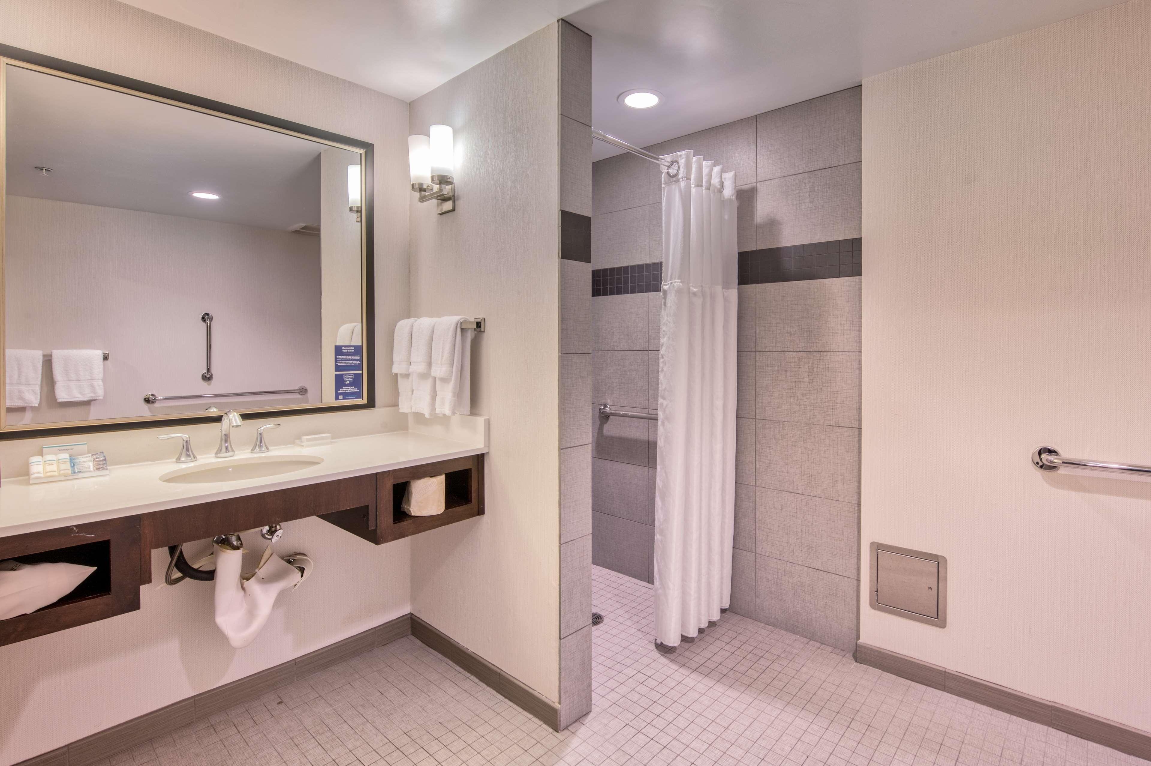 Hilton Garden Inn Irvine/Orange County Airport Dış mekan fotoğraf